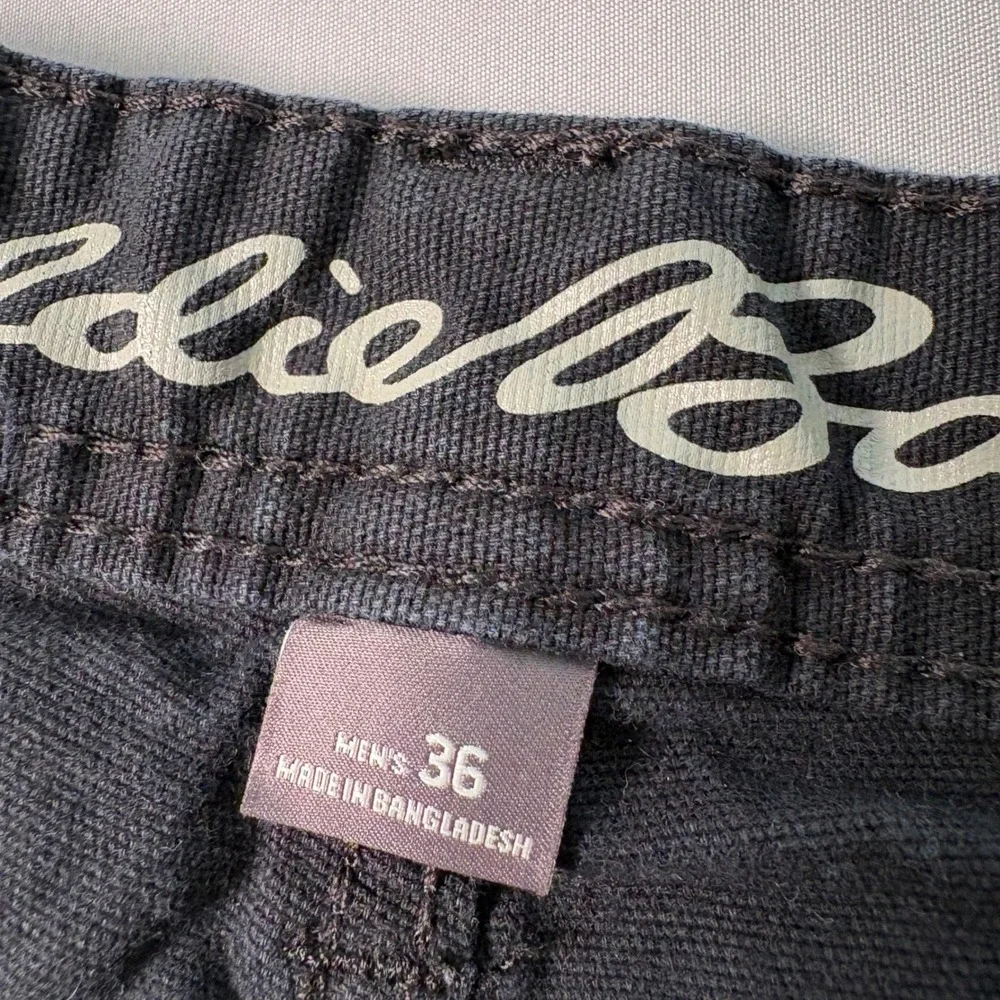 Eddie Bauer Men's Size 36 Classic Fit Black Shorts Good Condition